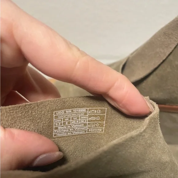 Ugg heels - Picture 5 of 7